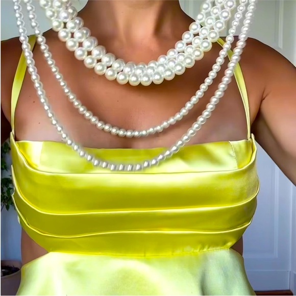 VOLUMINOUS SATIN EFFECT MINI DRESS - Picture 6 of 17